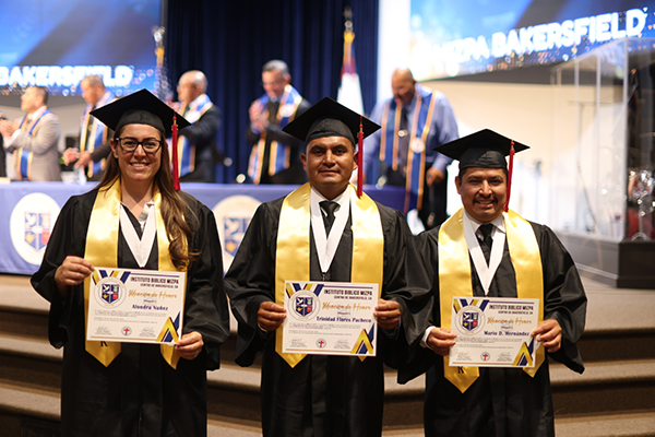 honores-graduados-2026